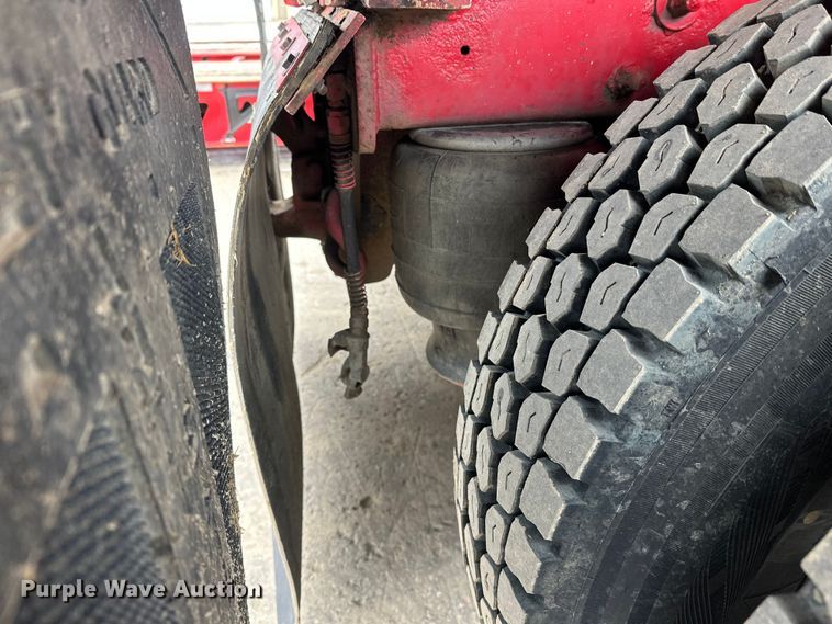 image for item FK1655 2006 Peterbilt 379 dump truck