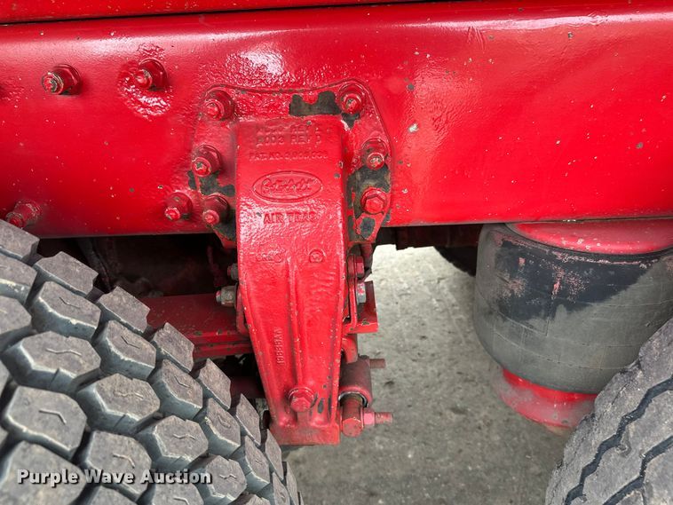 image for item FK1655 2006 Peterbilt 379 dump truck