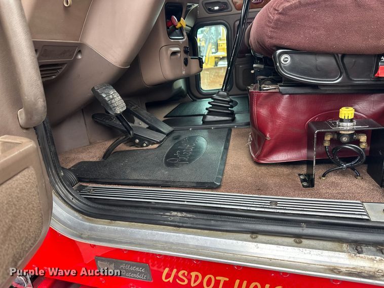 image for item FK1655 2006 Peterbilt 379 dump truck