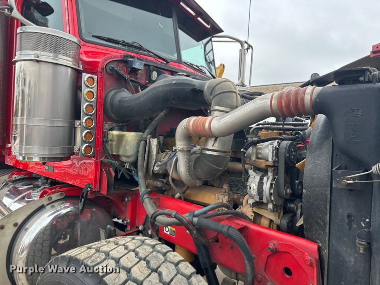 image for item FK1655 2006 Peterbilt 379 dump truck