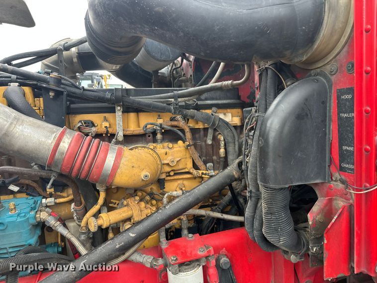 image for item FK1655 2006 Peterbilt 379 dump truck