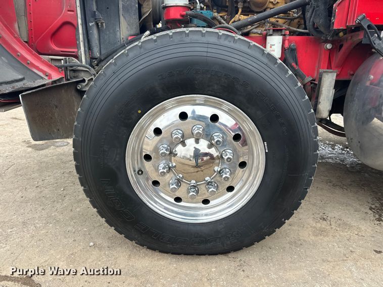 image for item FK1655 2006 Peterbilt 379 dump truck