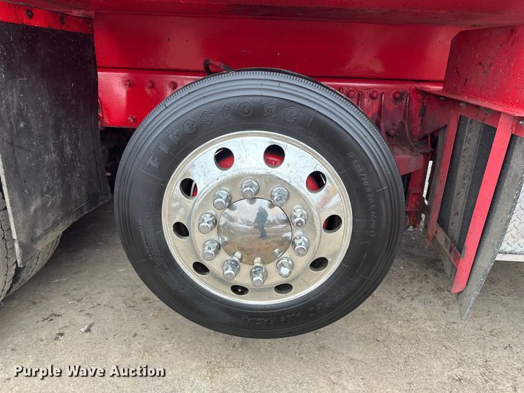 image for item FK1655 2006 Peterbilt 379 dump truck