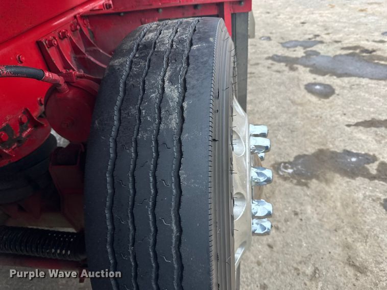 image for item FK1655 2006 Peterbilt 379 dump truck