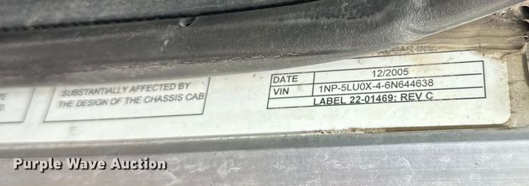 image for item FK1655 2006 Peterbilt 379 dump truck