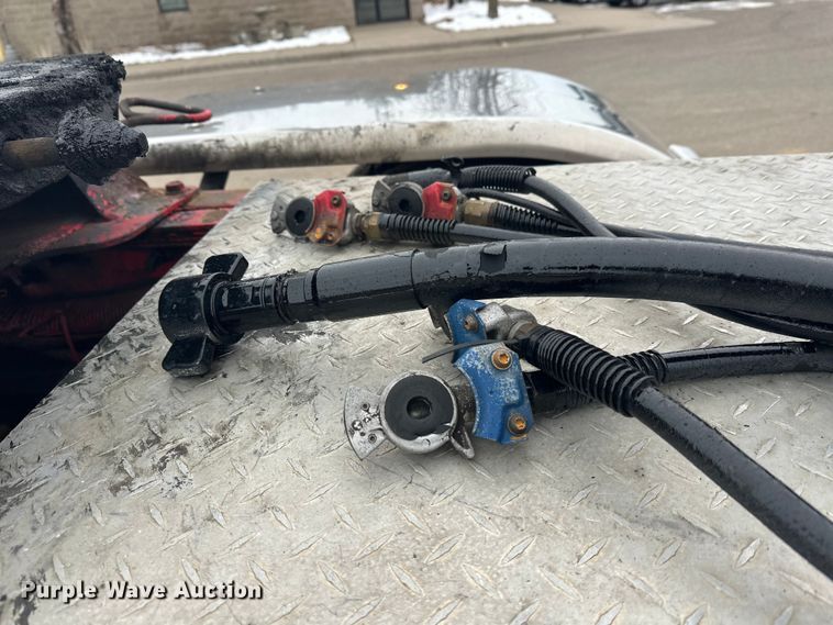 image for item FK1657 2003 Peterbilt 379 semi truck