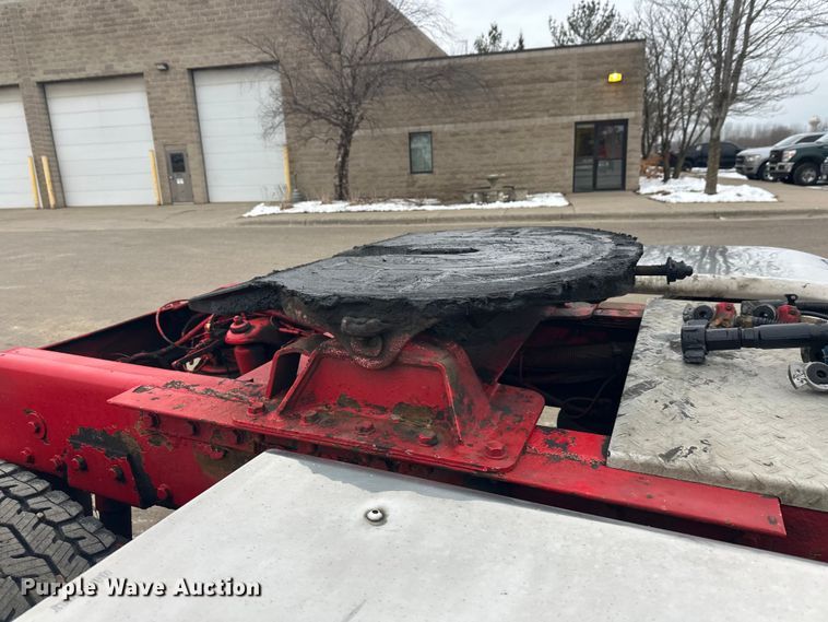 image for item FK1657 2003 Peterbilt 379 semi truck