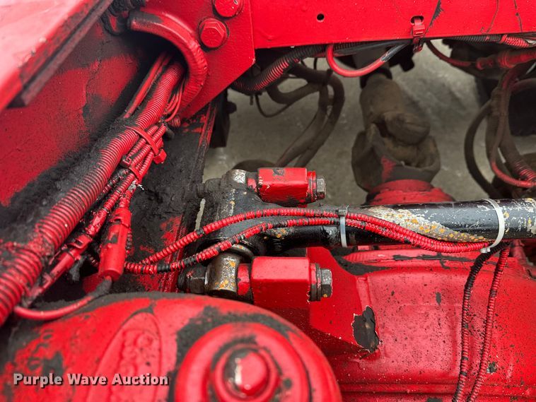 image for item FK1657 2003 Peterbilt 379 semi truck