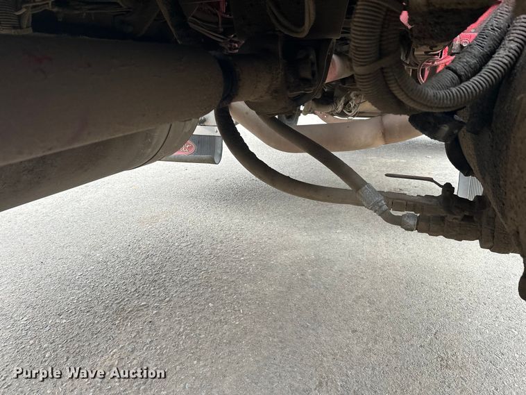 image for item FK1657 2003 Peterbilt 379 semi truck