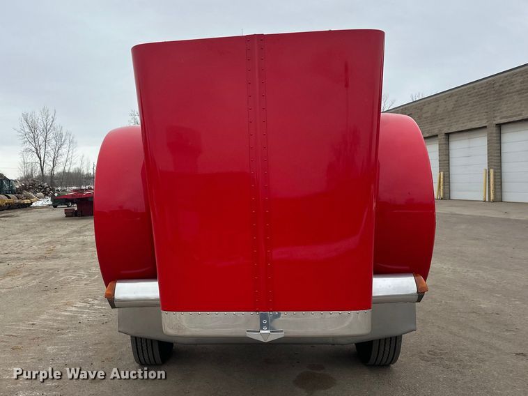 image for item FK1657 2003 Peterbilt 379 semi truck