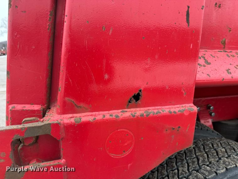 image for item FK1658 2006 Peterbilt 379 dump truck