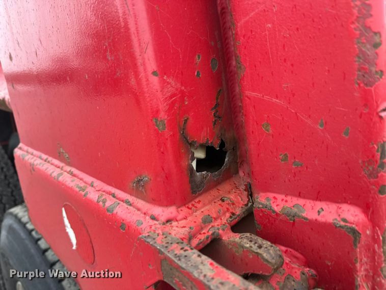 image for item FK1658 2006 Peterbilt 379 dump truck