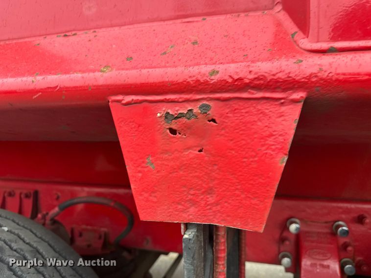 image for item FK1658 2006 Peterbilt 379 dump truck