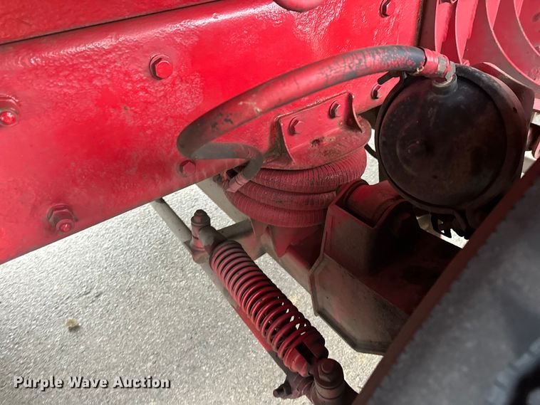 image for item FK1658 2006 Peterbilt 379 dump truck