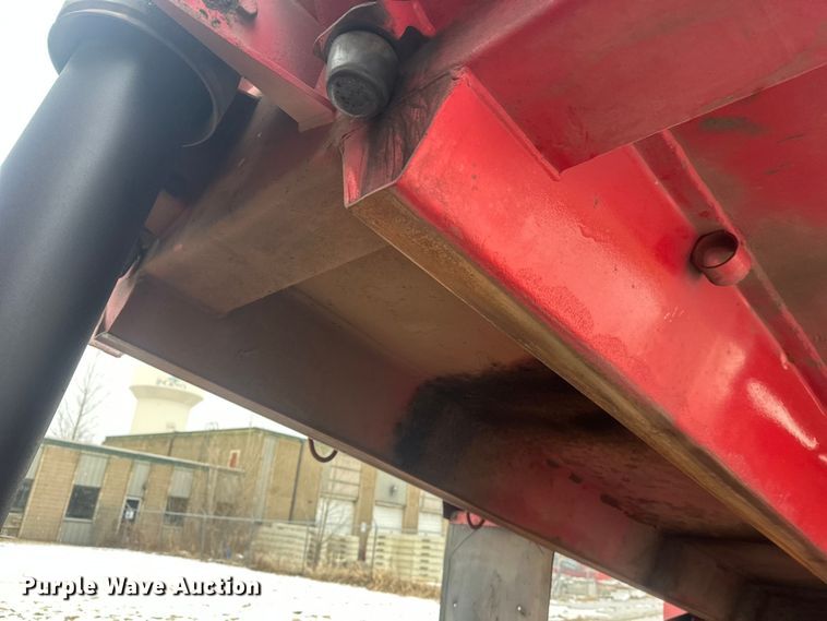 image for item FK1658 2006 Peterbilt 379 dump truck