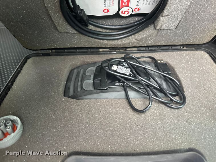 image for item FK1658 2006 Peterbilt 379 dump truck