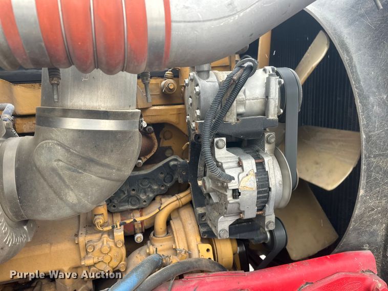 image for item FK1658 2006 Peterbilt 379 dump truck