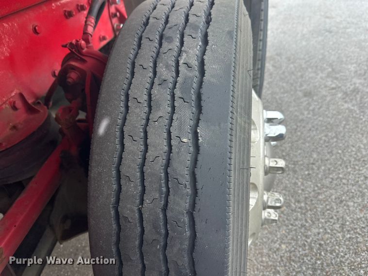 image for item FK1658 2006 Peterbilt 379 dump truck