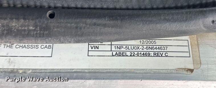 image for item FK1658 2006 Peterbilt 379 dump truck