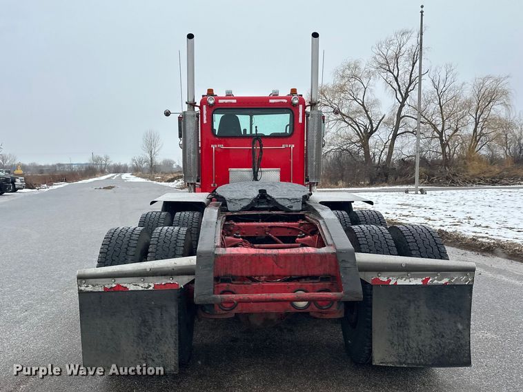 image for item FK1659 2007 Peterbilt 379 semi truck