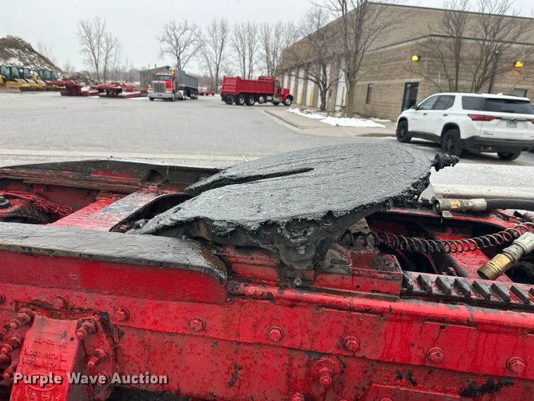 image for item FK1659 2007 Peterbilt 379 semi truck