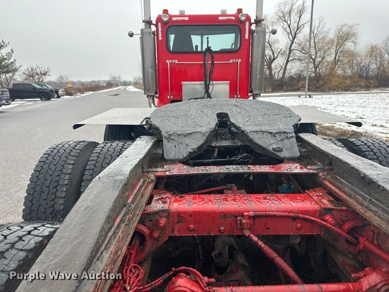 image for item FK1659 2007 Peterbilt 379 semi truck
