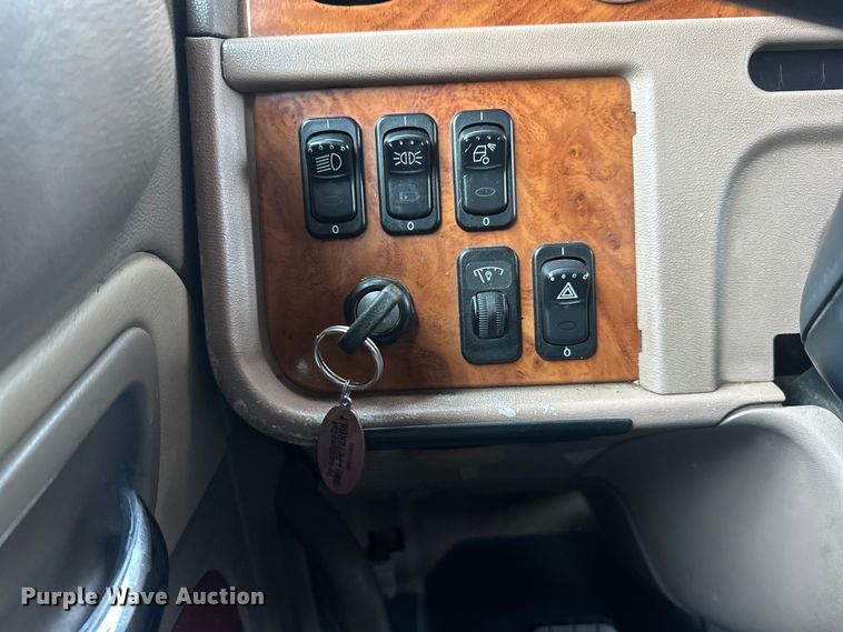 image for item FK1659 2007 Peterbilt 379 semi truck