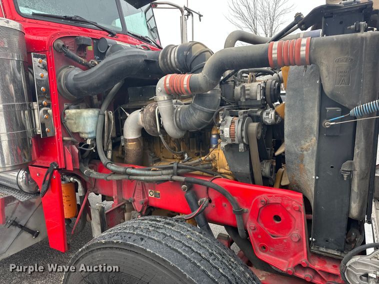 image for item FK1659 2007 Peterbilt 379 semi truck