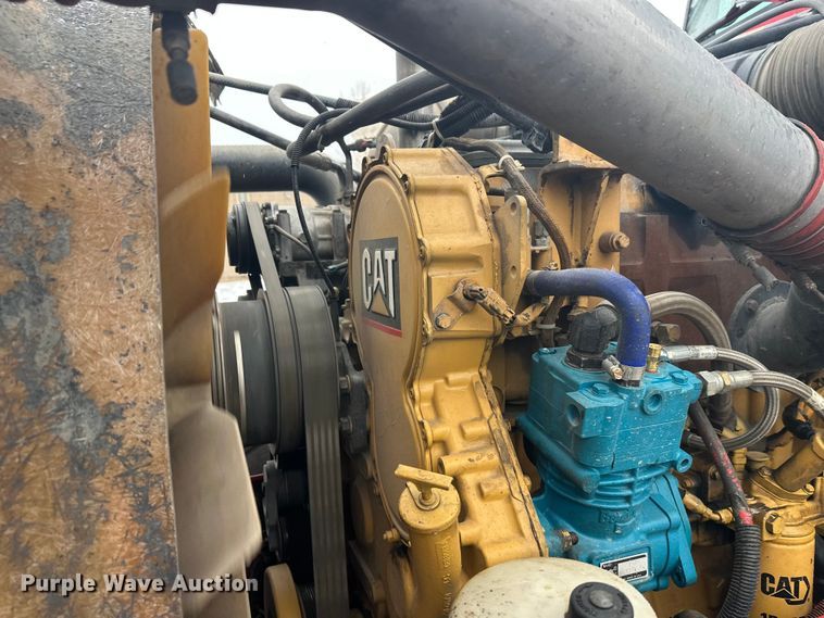 image for item FK1659 2007 Peterbilt 379 semi truck