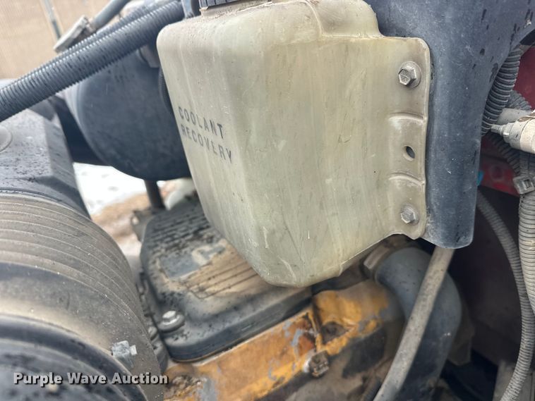 image for item FK1659 2007 Peterbilt 379 semi truck