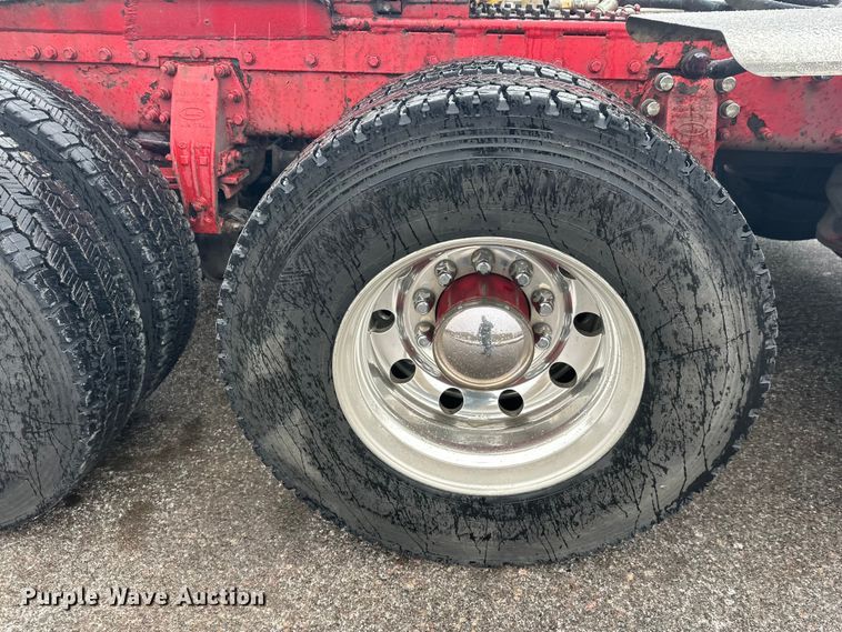 image for item FK1659 2007 Peterbilt 379 semi truck