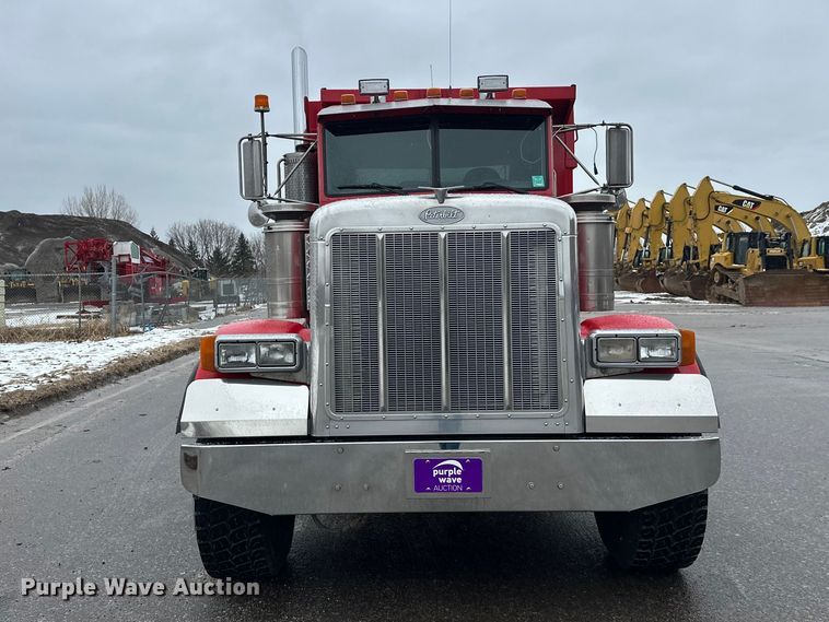 image for item FK1660 1995 Peterbilt 357 dump truck