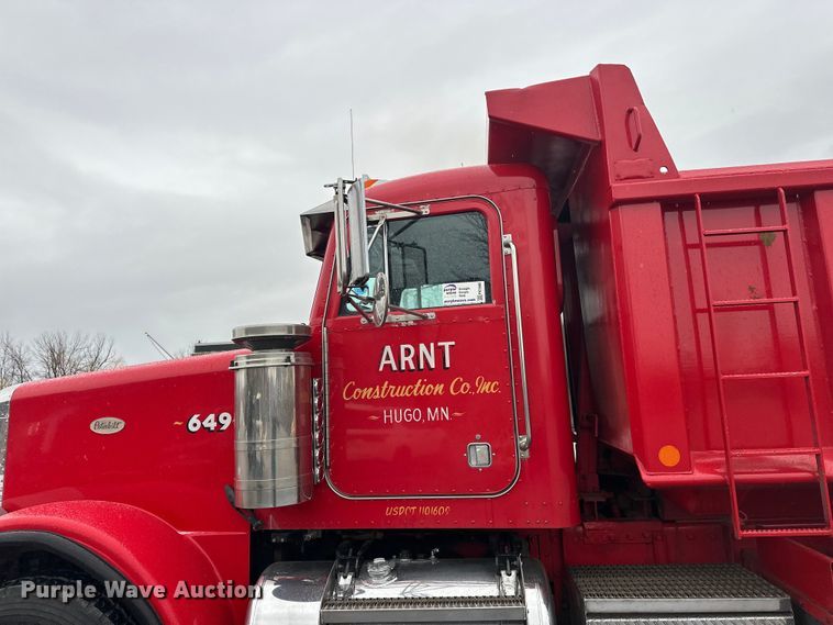 image for item FK1660 1995 Peterbilt 357 dump truck