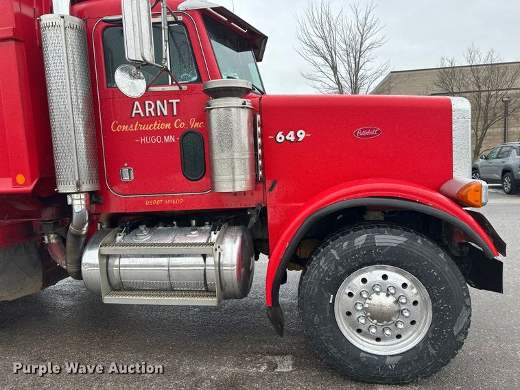 image for item FK1660 1995 Peterbilt 357 dump truck