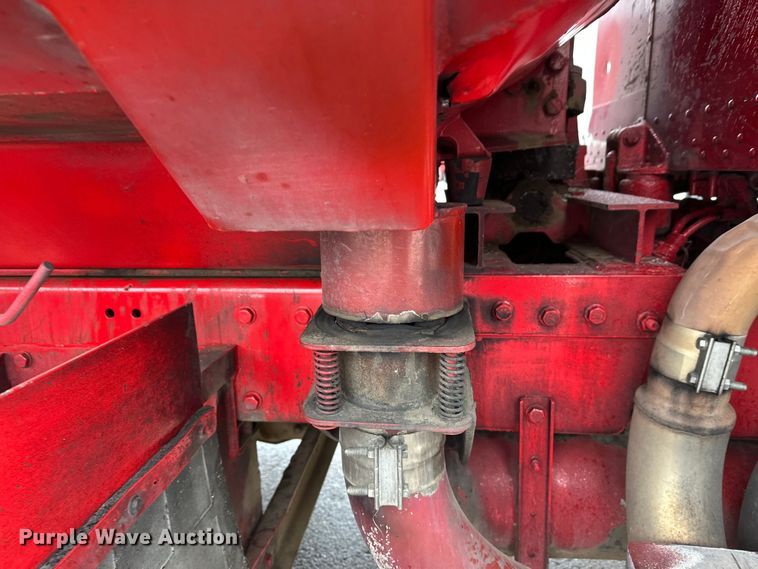 image for item FK1660 1995 Peterbilt 357 dump truck