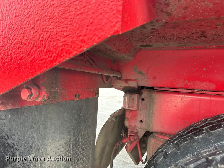 image for item FK1660 1995 Peterbilt 357 dump truck