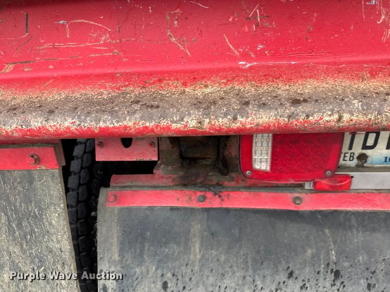 image for item FK1660 1995 Peterbilt 357 dump truck