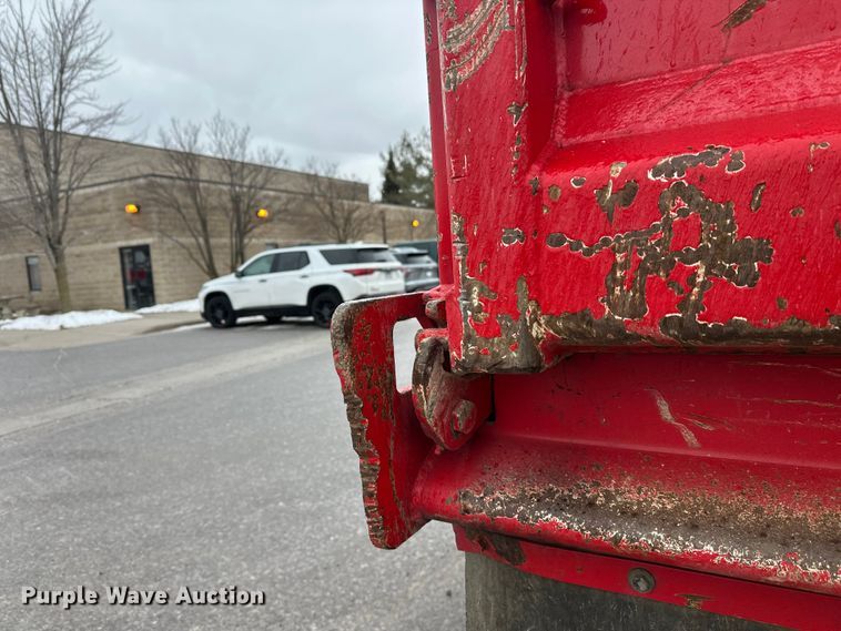 image for item FK1660 1995 Peterbilt 357 dump truck