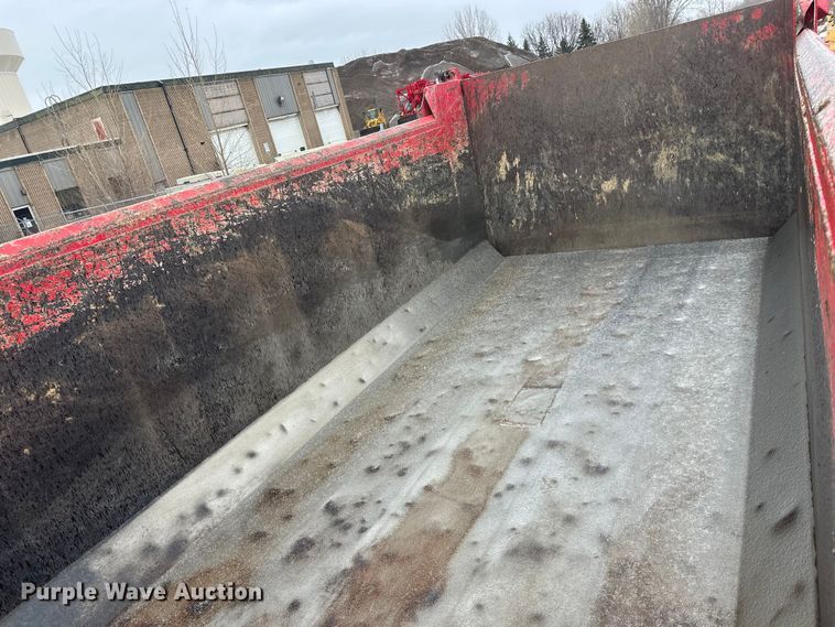 image for item FK1660 1995 Peterbilt 357 dump truck