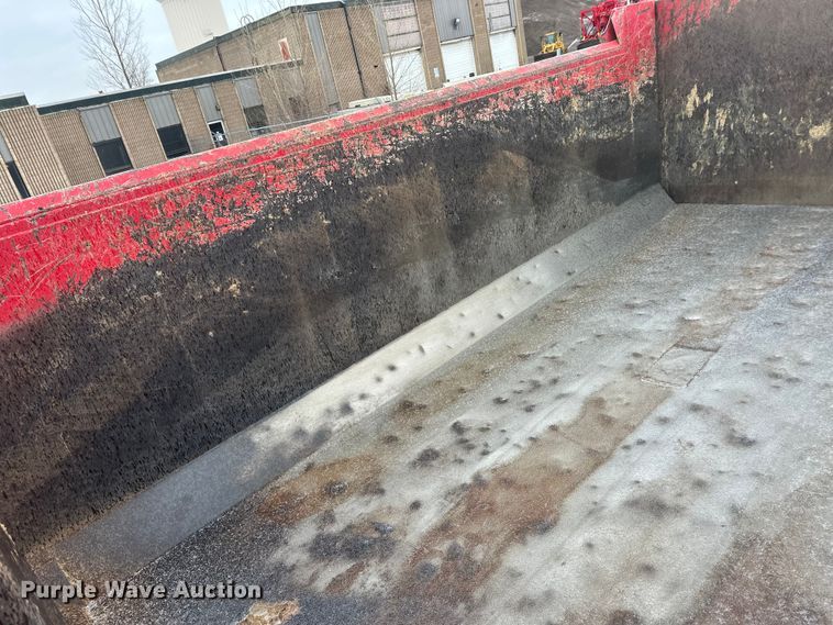 image for item FK1660 1995 Peterbilt 357 dump truck