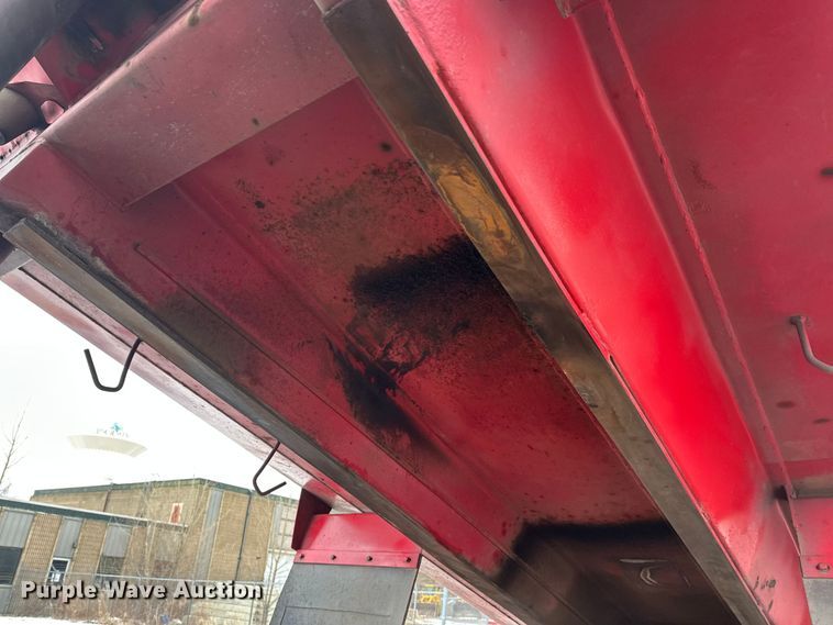 image for item FK1660 1995 Peterbilt 357 dump truck