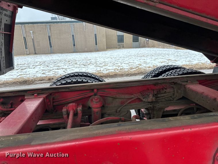 image for item FK1660 1995 Peterbilt 357 dump truck