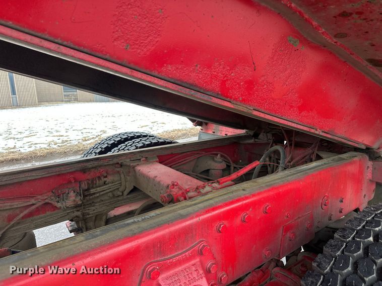 image for item FK1660 1995 Peterbilt 357 dump truck