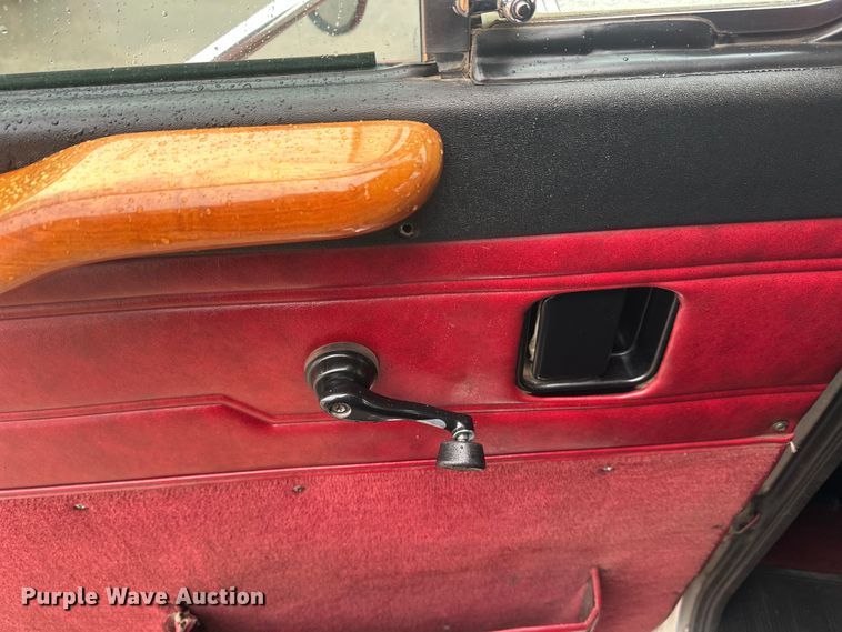 image for item FK1660 1995 Peterbilt 357 dump truck