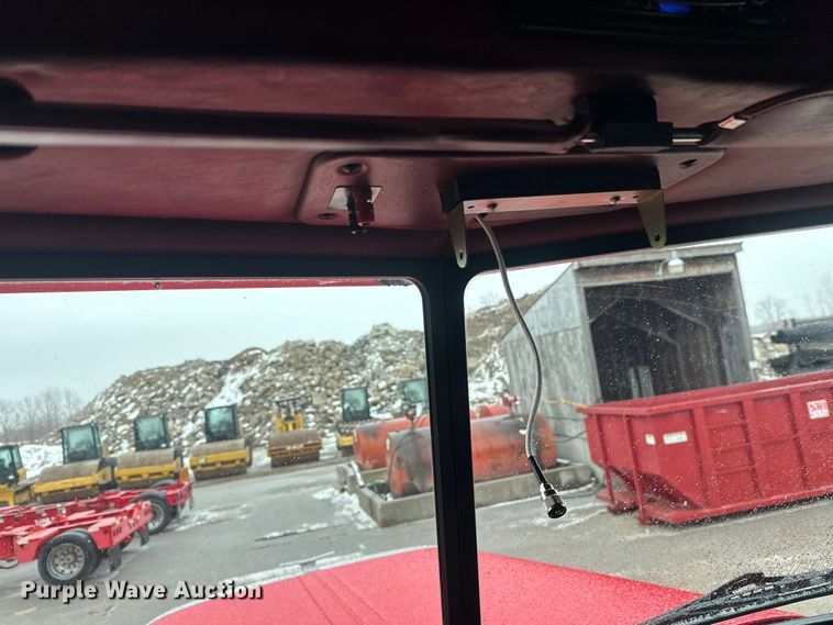 image for item FK1660 1995 Peterbilt 357 dump truck