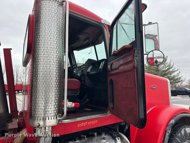 image for item FK1660 1995 Peterbilt 357 dump truck