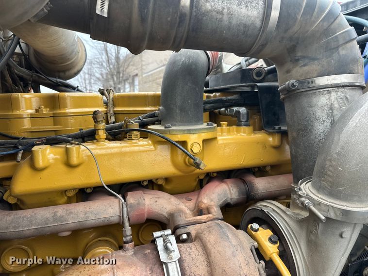 image for item FK1660 1995 Peterbilt 357 dump truck