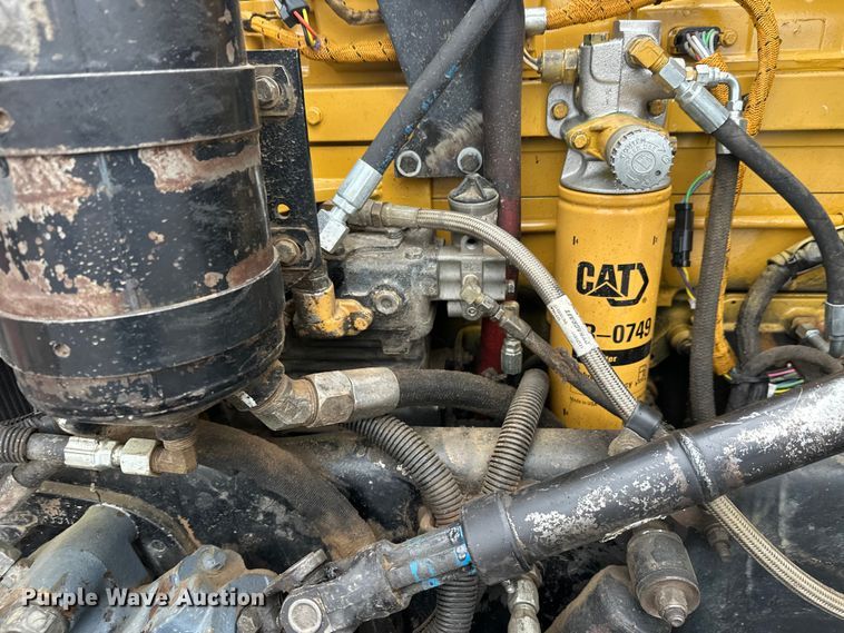 image for item FK1660 1995 Peterbilt 357 dump truck