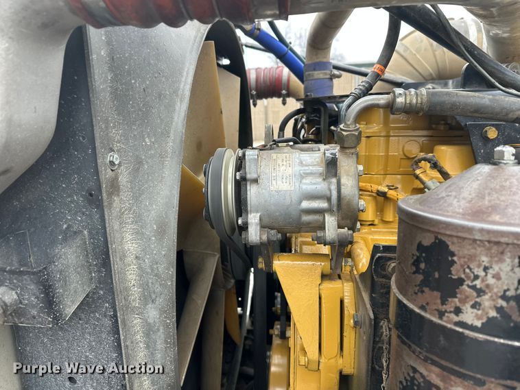 image for item FK1660 1995 Peterbilt 357 dump truck