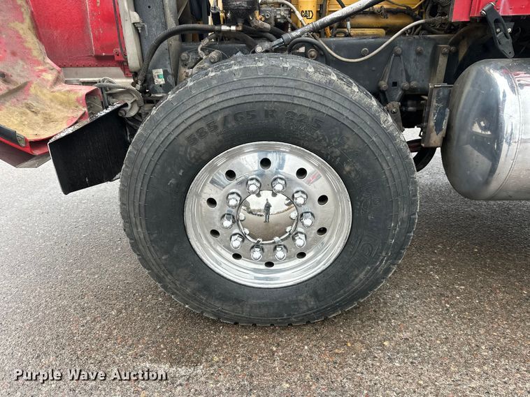 image for item FK1660 1995 Peterbilt 357 dump truck